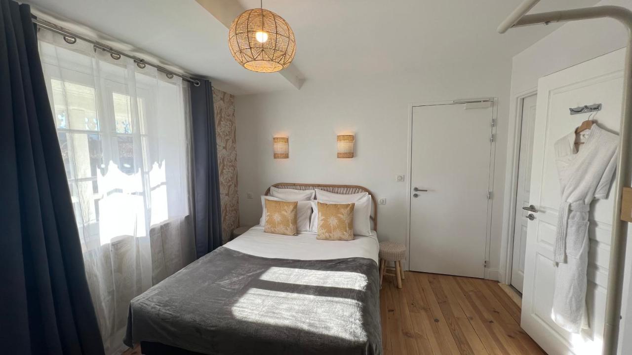 Jardin Bleu - Chambres D'Hotes Saint-Girons  Εξωτερικό φωτογραφία